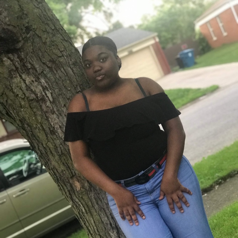 Meet your Posher, Shakela